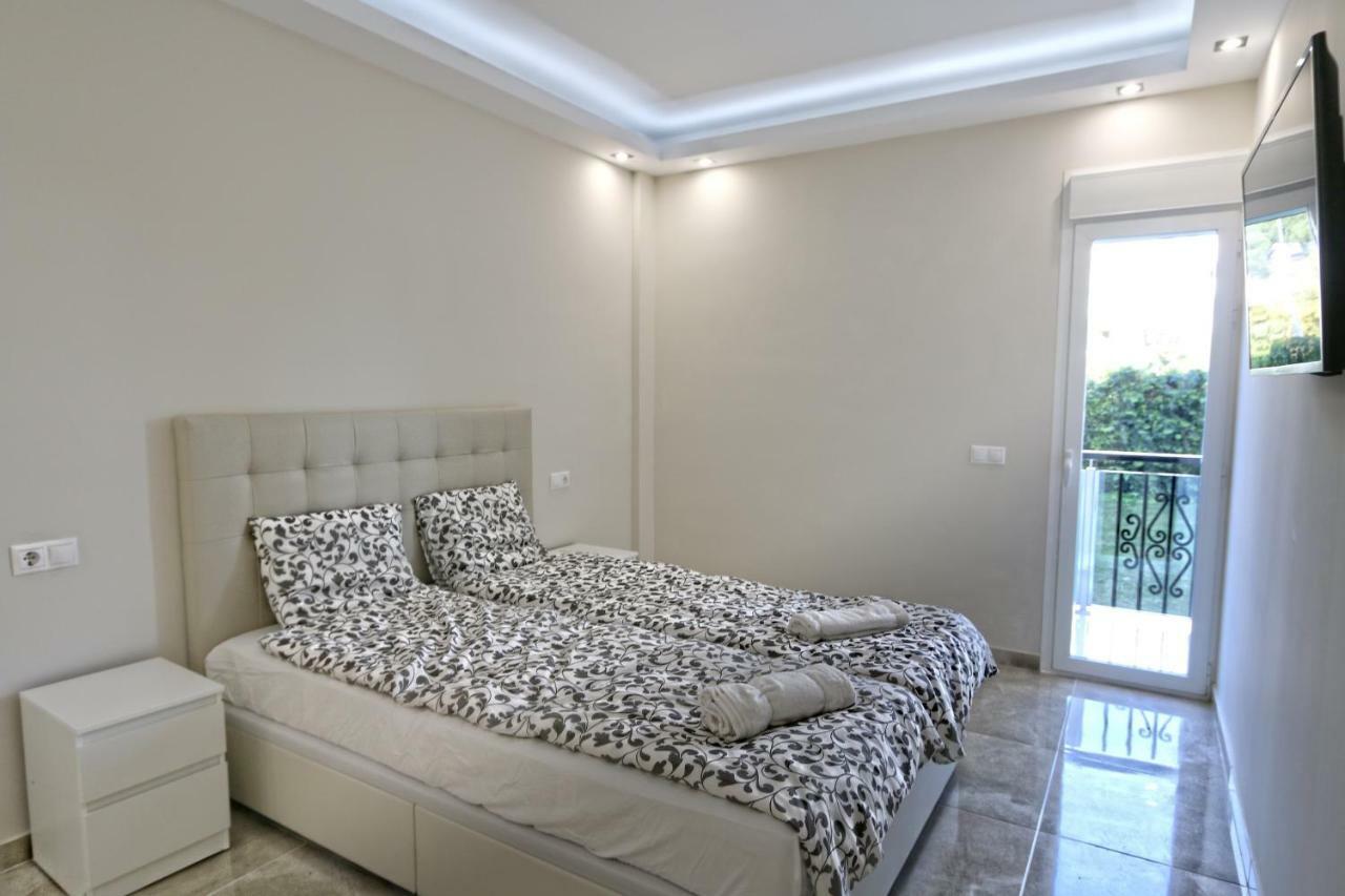 Beachfront Luxury Apartment, Puerto Banus, Marbella Exterior photo
