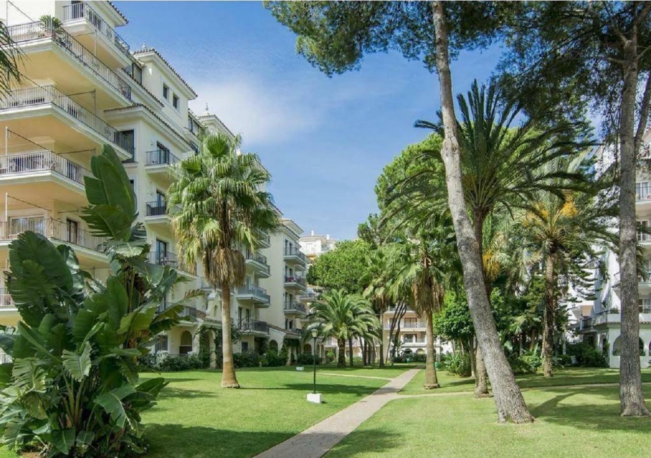 Beachfront Luxury Apartment, Puerto Banus, Marbella Exterior photo